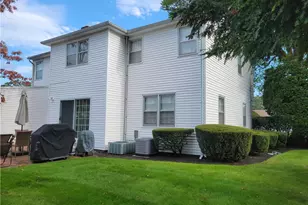 11 W Blue Ridge Rd, Cranston, RI 02920 - Photo 42