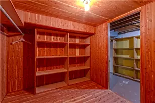 11 W Blue Ridge Rd, Cranston, RI 02920 - Photo 38