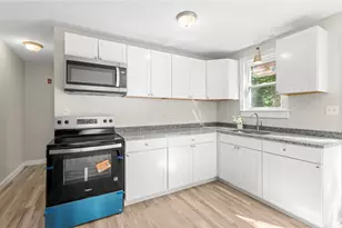 80 Summit St, Woonsocket, RI 02895 - Photo 6