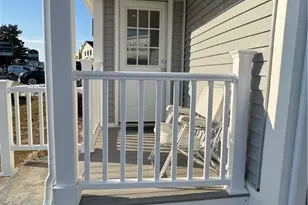 14 Tillinghast Ave, Warwick, RI 02886 - Photo 16