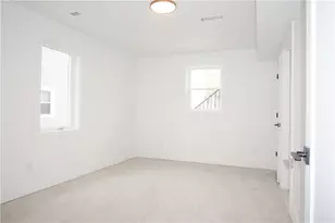 1232 Narragansett Blvd, Cranston, RI 02905 - Photo 6