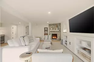 8 Kerins Terrace, Newport, RI 02840 - Photo 22