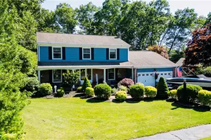 8 Winterberry Dr, Coventry, RI 02816 - Photo 1