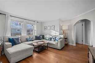 51 Smythe St, Middletown, RI 02842 - Photo 2