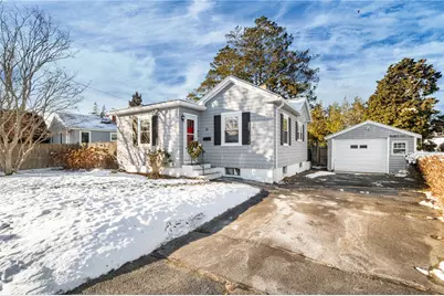 51 Smythe Street, Middletown, RI 02842 - Photo 34