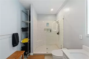 396 Roosevelt Ave, Central Falls, RI 02863 - Photo 20