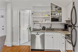 20 Berkeley Ave, Newport, RI 02840 - Photo 8