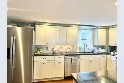 26 South Baptist Street, Newport, RI 02840 - Photo 4