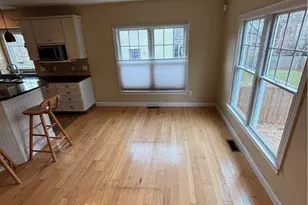 44 Mast St, Jamestown, RI 02835 - Photo 8