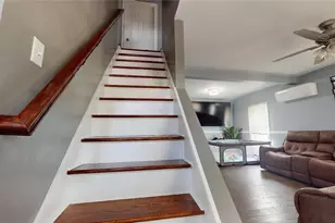 11 Crane St Street S, Pawtucket, RI 02860 - Photo 10