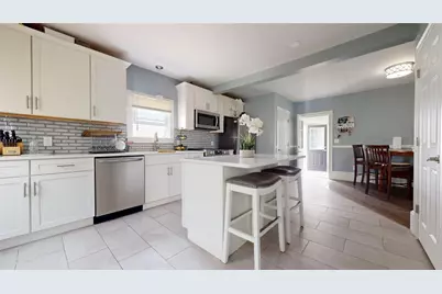 11 Crane St Street S, Pawtucket, RI 02860 - Photo 4