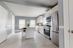 11 Crane St Street S, Pawtucket, RI 02860 - Photo 2