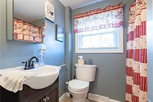 80 Oakland Ave, Pawtucket, RI 02861 - Photo 14