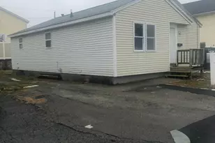 13 Halton St, Providence, RI 02907 - Photo 12