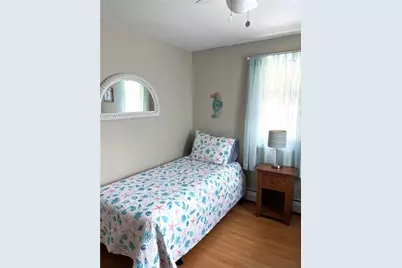 135 Holly Road, South Kingstown, RI 02879 - Photo 8