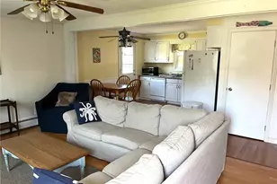 135 Holly Rd, South Kingstown, RI 02879 - Photo 2