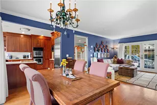 28 Pond Ave, Newport, RI 02840 - Photo 8