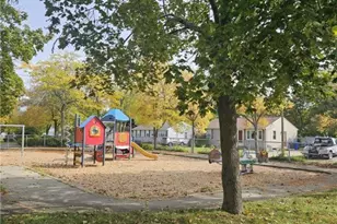 129 1st Ave, Cranston, RI 02910 - Photo 16