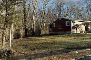 244 Stony Acre Dr, Cranston, RI 02920 - Photo 4