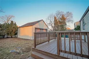 101 Omaha Blvd, Warwick, RI 02889 - Photo 20