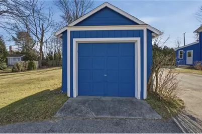 9 Lillis Avenue, Barrington, RI 02806 - Photo 4