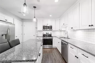 20 Saw Mill Drive #306, North Kingstown, RI 02852 - Photo 8