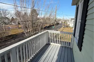 52 Southern St, Cranston, RI 02920 - Photo 10