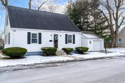 37 Columbus Avenue, North Providence, RI 02911 - Photo 4