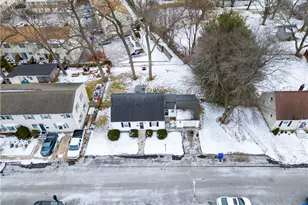 37 Columbus Ave, North Providence, RI 02911 - Photo 8