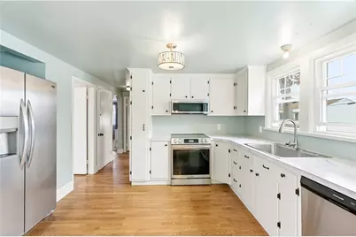 37 Columbus Avenue, North Providence, RI 02911 - Photo 18