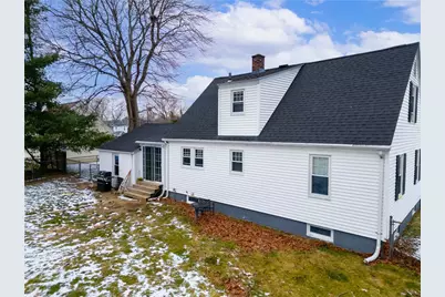 37 Columbus Avenue, North Providence, RI 02911 - Photo 10