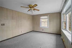 142 Stoneham Dr, Woonsocket, RI 02895 - Photo 12