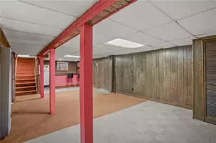 142 Stoneham Dr, Woonsocket, RI 02895 - Photo 30