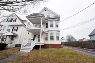 23 Spring St, Pawtucket, RI 02860 - Photo 2