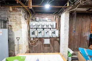 23 Spring St, Pawtucket, RI 02860 - Photo 34