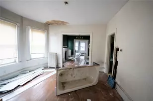 23 Spring St, Pawtucket, RI 02860 - Photo 6