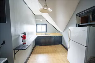 23 Spring St, Pawtucket, RI 02860 - Photo 22