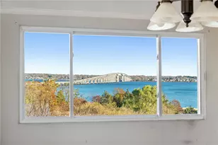 227 Fleetwood Dr, North Kingstown, RI 02874 - Photo 4