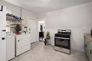 42 Elbow St, Woonsocket, RI 02895 - Photo 10