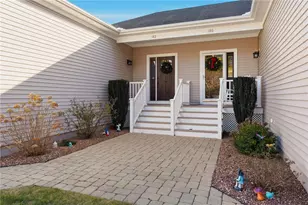 182 Allegra Ln, North Kingstown, RI 02852 - Photo 4