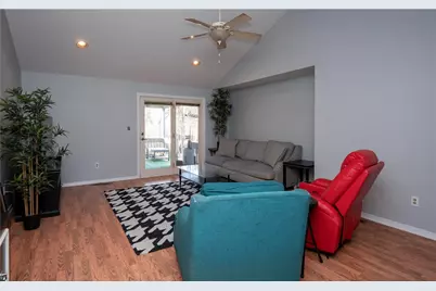 83 Valley Lane, Portsmouth, RI 02871 - Photo 4