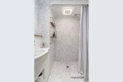 36 Kay Street #3, Newport, RI 02840 - Photo 16