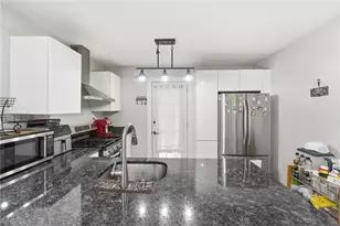 47 Andover St, North Providence, RI 02904 - Photo 4