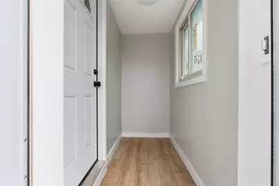 72 Stowe Avenue, East Providence, RI 02915 - Photo 24