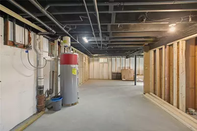 128 Ruggles Avenue, Newport, RI 02840 - Photo 30