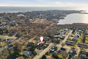 128 Ruggles Ave, Newport, RI 02840 - Photo 4