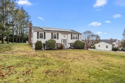 328 New London Avenue, West Warwick, RI 02893 - Photo 2