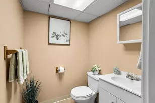 328 New London Ave, West Warwick, RI 02893 - Photo 36