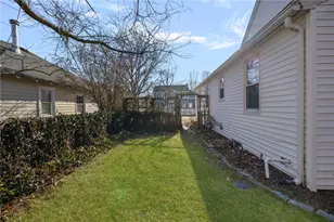 7 Bay Ave, Barrington, RI 02806 - Photo 28