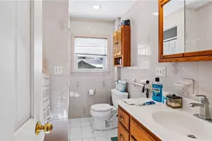 71 Bent Rd, East Providence, RI 02916 - Photo 18